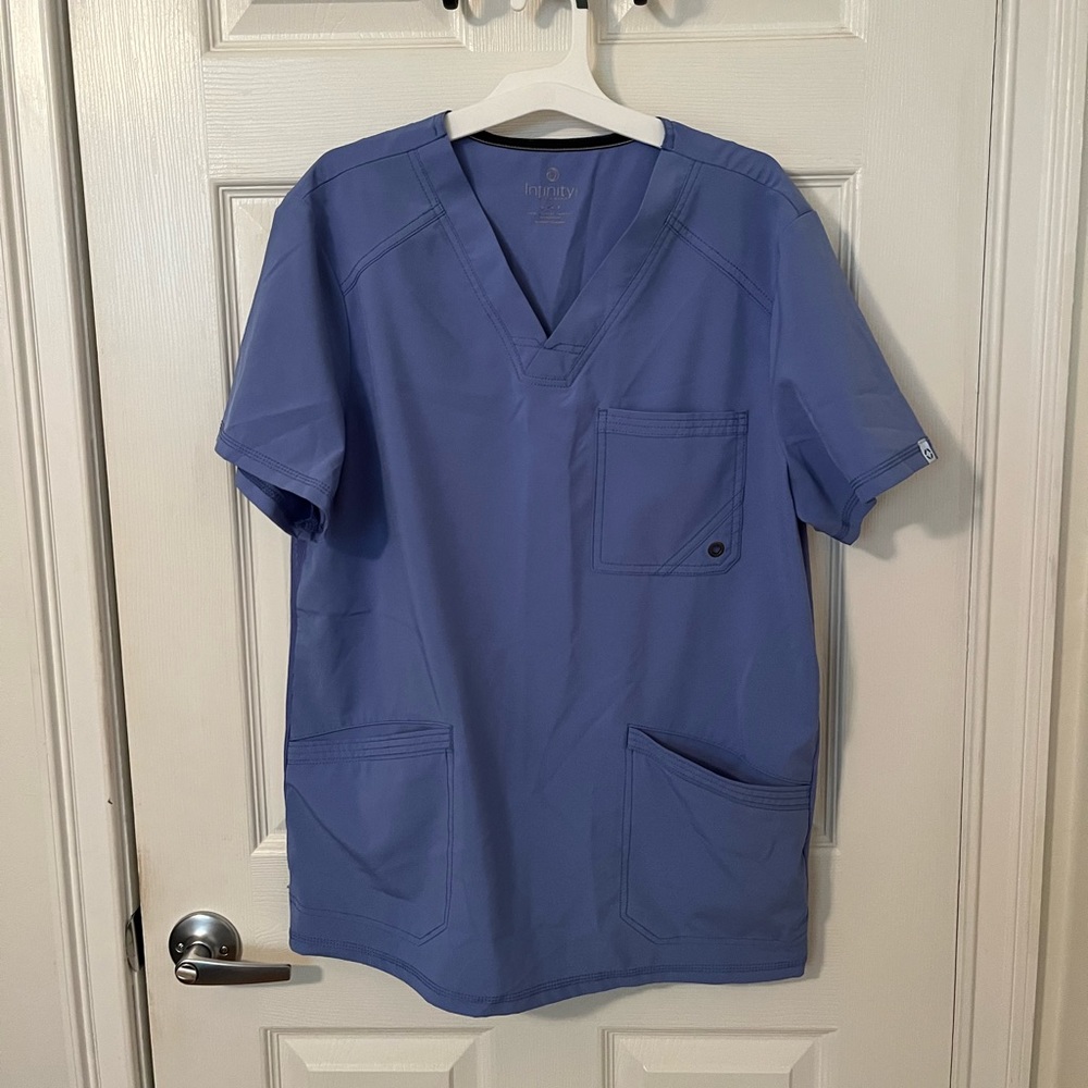 Ciel blue Cherokee Infinity scrub set Men’s Small/Small Tall